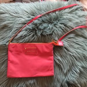 Pink crossbody! bimbo y lola